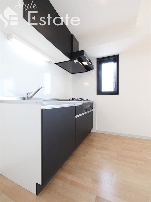 キッチン　システムキチン★３口ガスコンロ付★グリル付★小窓付