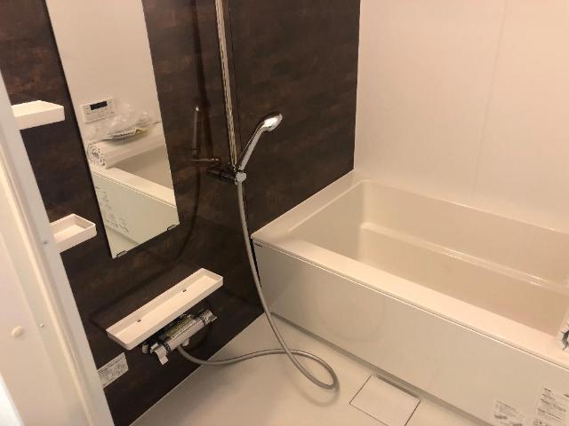 バス・シャワールーム　バス
