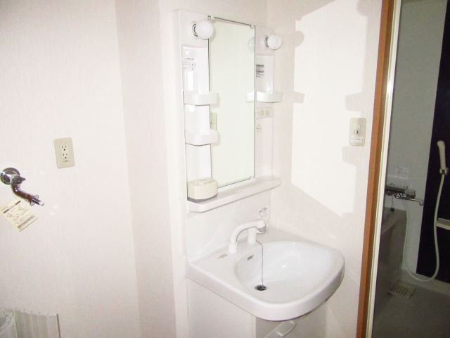 洗面設備　洗髪洗面化粧台