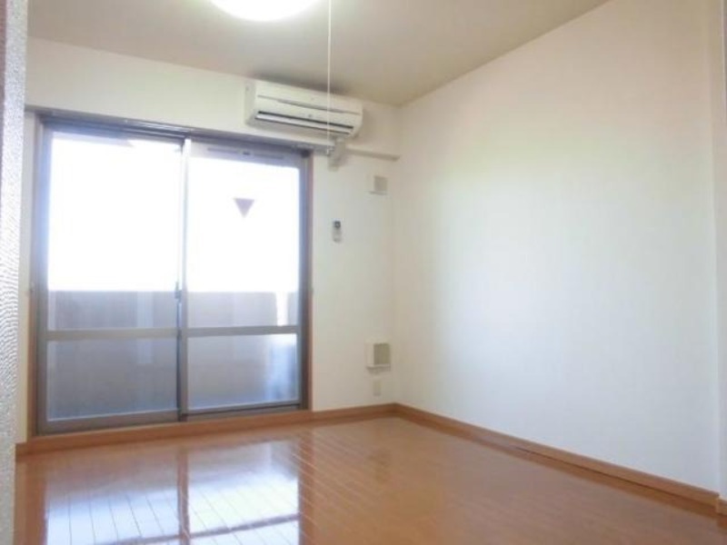 居室・リビング　図面と現状に相違がある場合には現状を優先