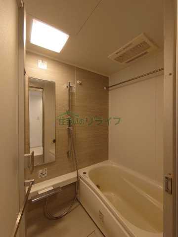 バス・シャワールーム　別部屋の参考写真で御座います。