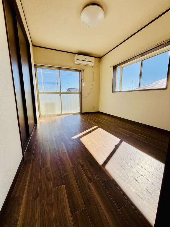 居室・リビング　洋室6帖　エアコン付き