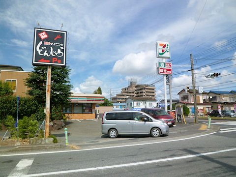 コンビニ　セブンイレブン 今泉店（コンビニ）まで428m