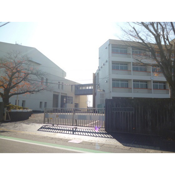 中学校　碧南市立中央中学校（中学校）まで1146m
