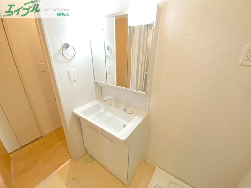 洗面設備　同型反転タイプ画像