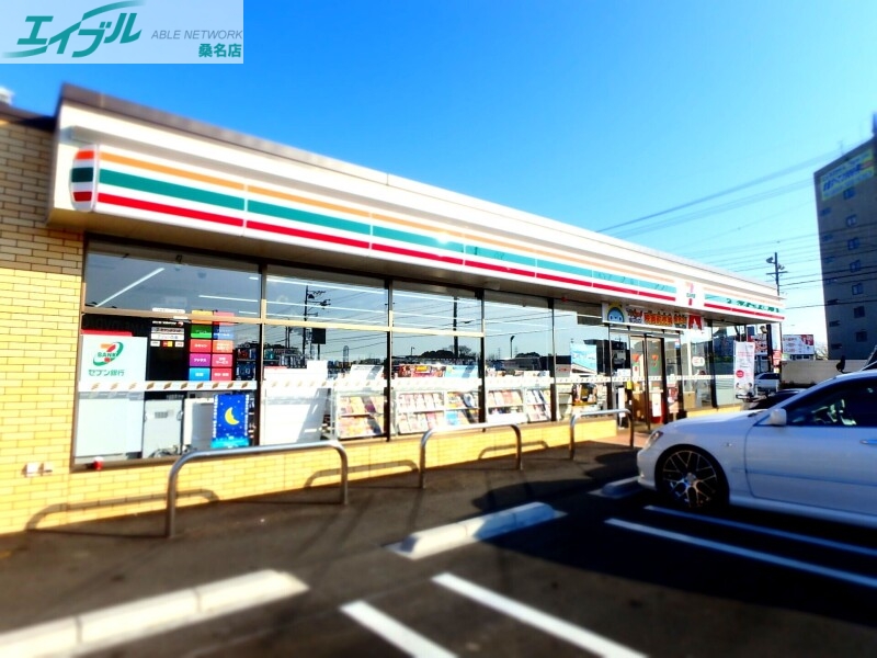 コンビニ　セブンイレブン朝日町小向店（コンビニ）まで976m