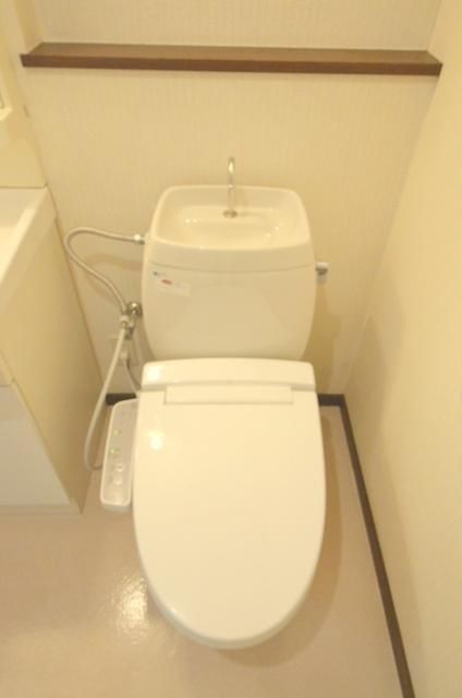 トイレ　★温水洗浄便座★