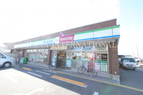 コンビニ　ファミリーマート プラスカスミ八潮大原店（コンビニ）まで886m