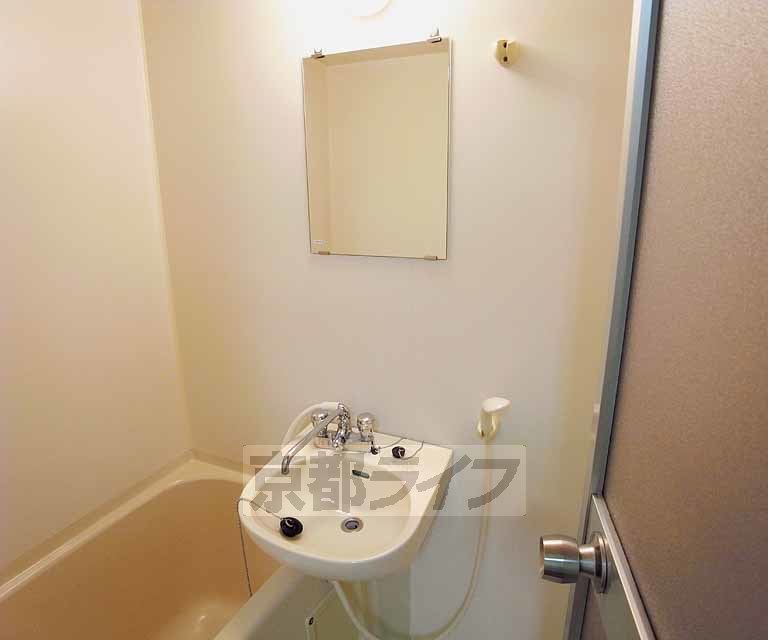 洗面設備　プチ洗面台つき