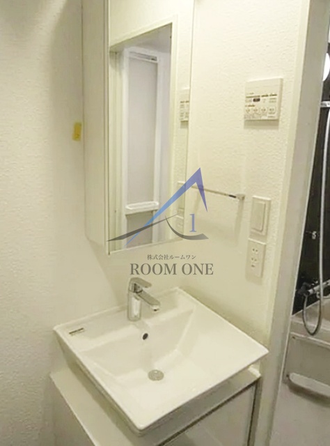 洗面設備　洗面台です。