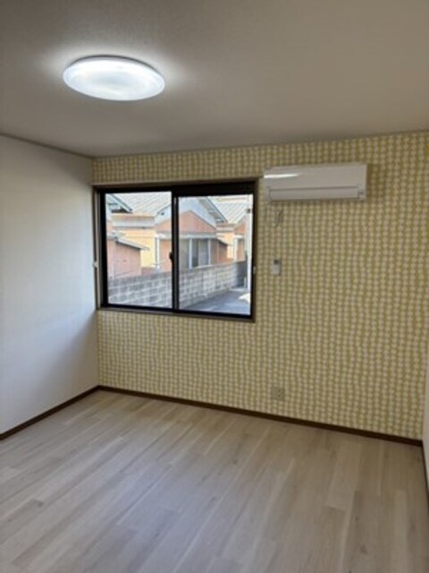 その他部屋・スペース　北東洋室６．５帖