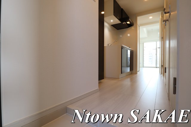 玄関　収納もある玄関です