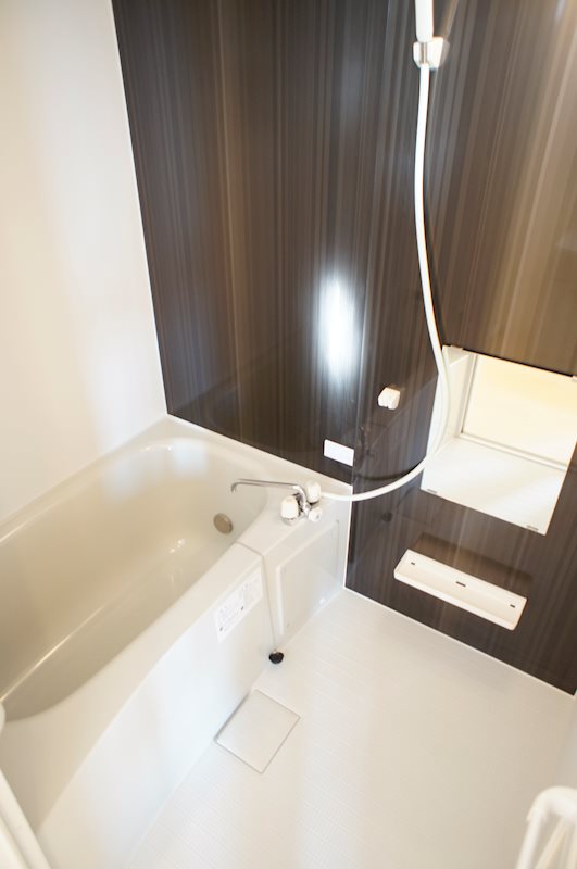 バス・シャワールーム　バストイレ別で快適な毎日