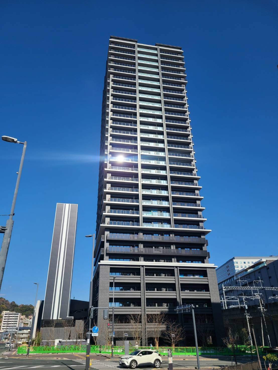 建物外観　30階建タワーマンション