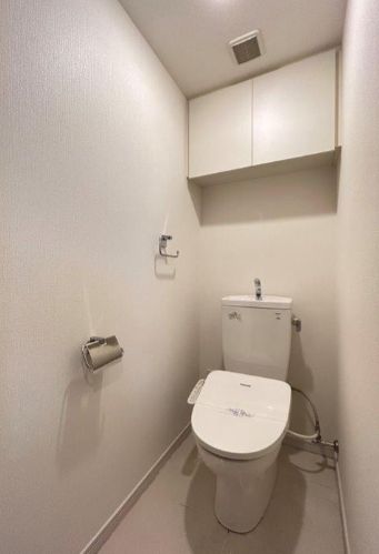 トイレ　別号室参考写真