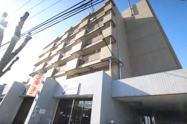 建物外観　鉄筋コンクリート造マンション！