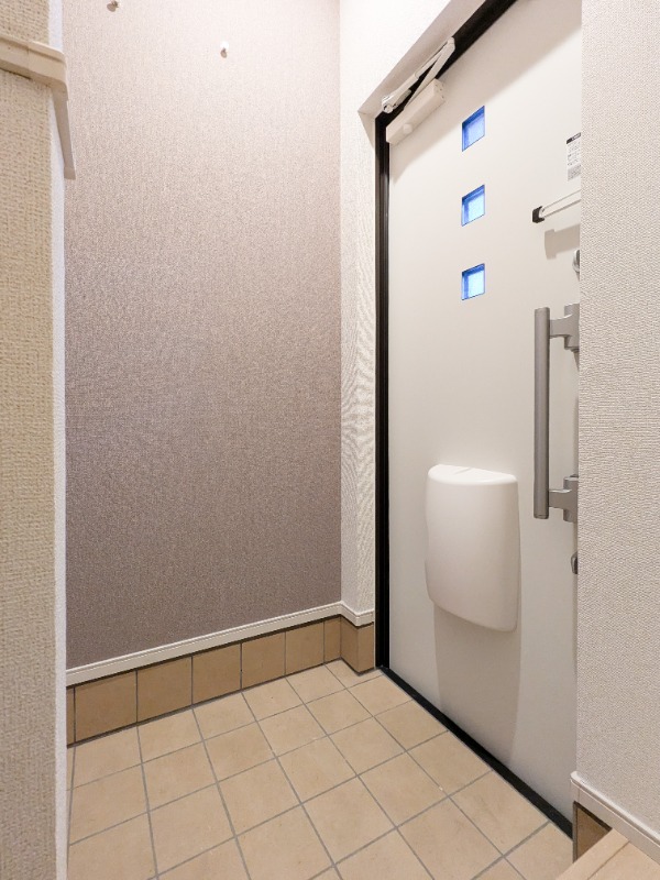 玄関　図面と現状に相違がある場合には現状を優先