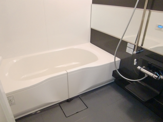 バス・シャワールーム　大きなお風呂でリフレッシュ