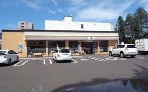 コンビニ　セブンイレブン（コンビニ）まで450m