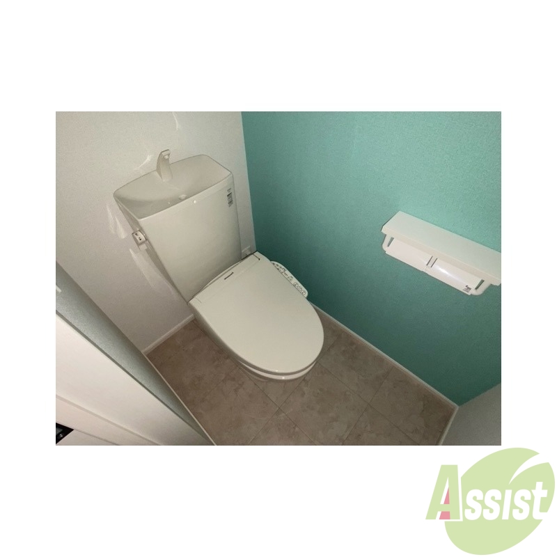 トイレ　トイレにはもちろんウォシュレットが設置済み