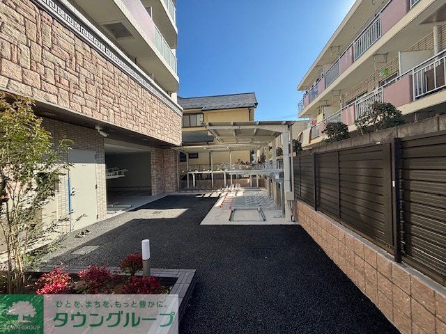 建物外観　エントランス