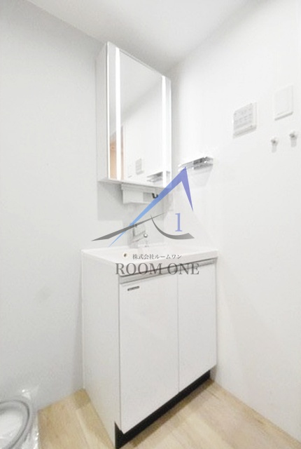 洗面設備　独立洗面台です。