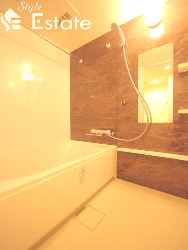 バス・シャワールーム　浴室乾燥機付バスルーム