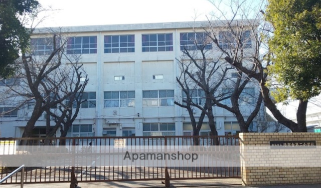 小学校　横浜市立港南台第二小学校（小学校）まで317m