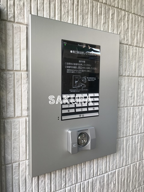 セキュリティ　女性の方でも安心のモニター付きオートロック♪