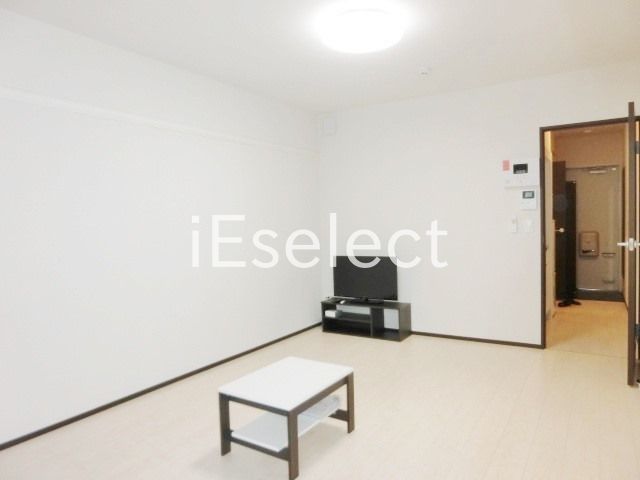 その他部屋・スペース　バルコニーからのお部屋。