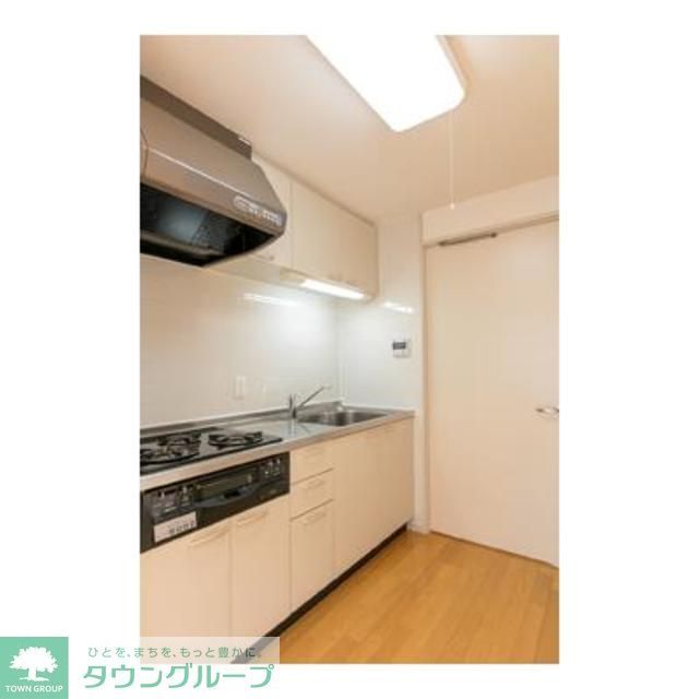 キッチン　※写真は同タイプ住戸です。