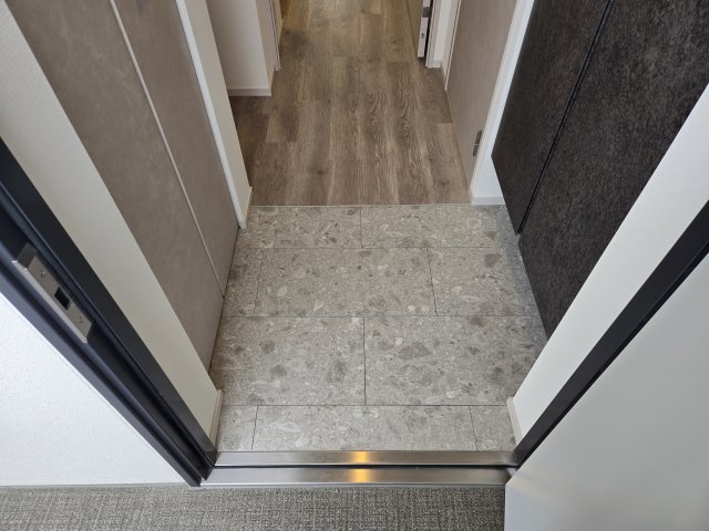 玄関　S-RESIDENCE高岳ardent