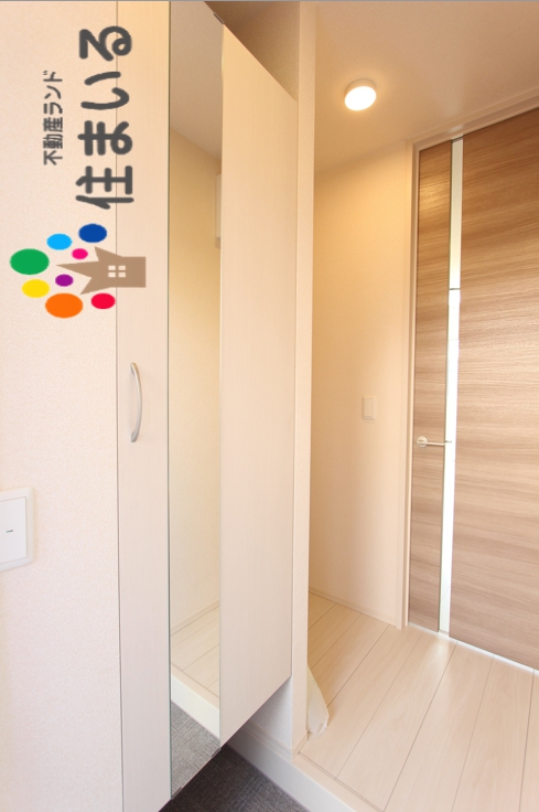 玄関　※写真は同型タイプとなります