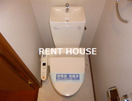 トイレ　別号室の参考写真となります