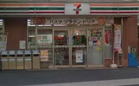 コンビニ　セブンイレブン中央区月島1丁目店（コンビニ）まで54m