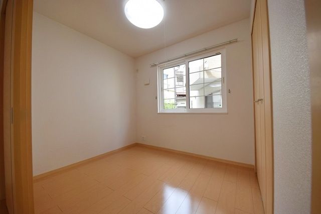 居室・リビング　同施工会社