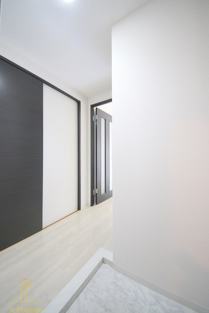 玄関　huit arbre 上町台（ユイットアルブル）