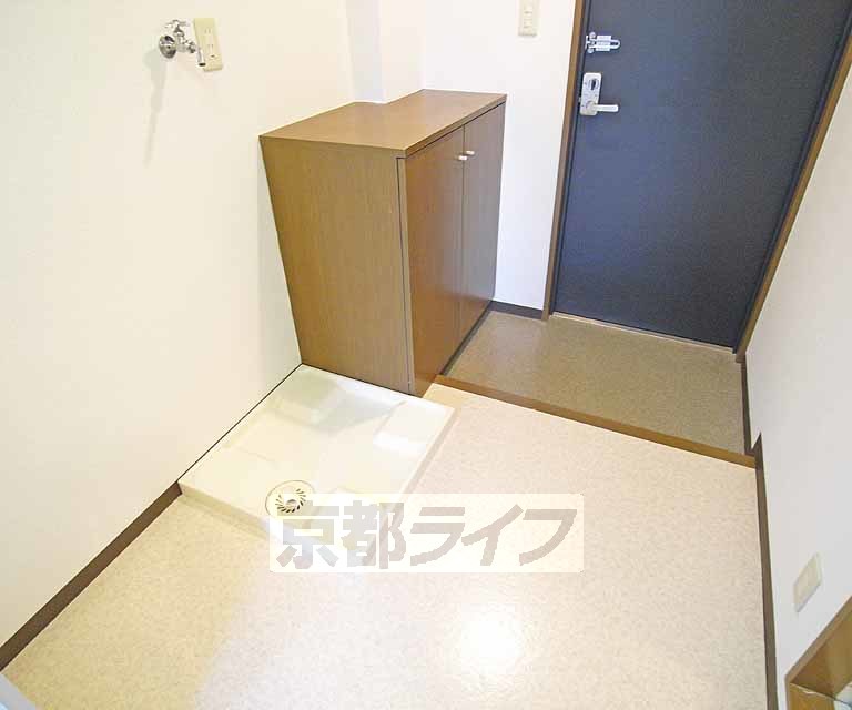 玄関　開放的な玄関です。