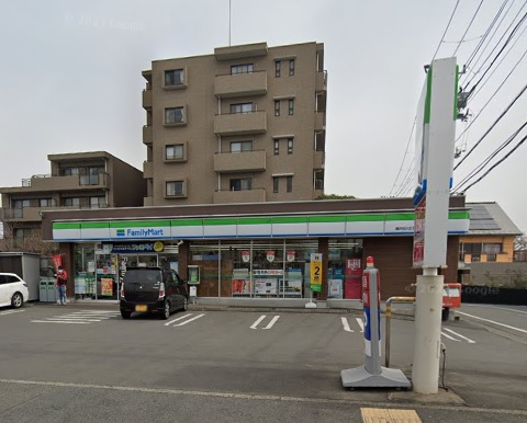 コンビニ　ファミリーマート藤沢石川五丁目店（コンビニ）まで405m