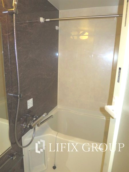 バス・シャワールーム　風呂