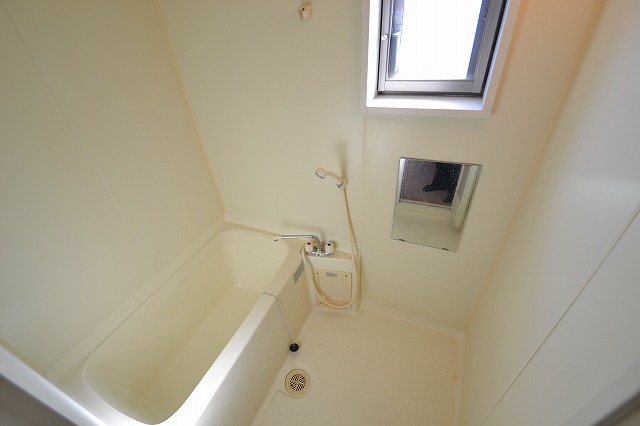 バス・シャワールーム　お問合せはシティホーム海田センター　082-821-2227