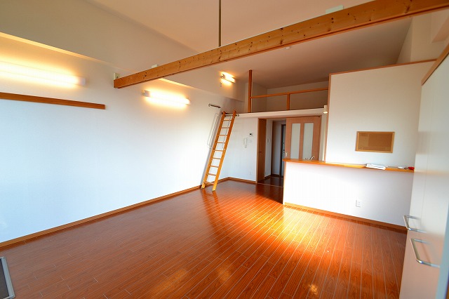 居室・リビング　お問合せはシティホーム海田センター　082-821-2227