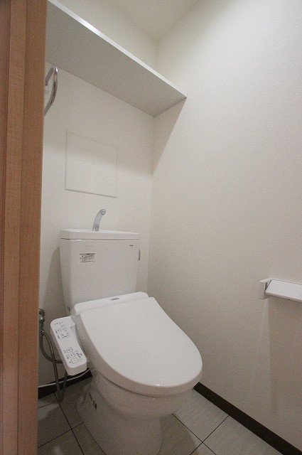 トイレ　別号室写真