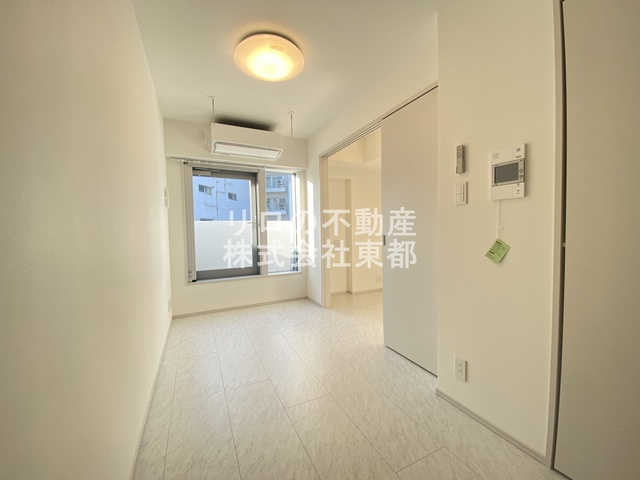 居室・リビング　明るい雰囲気で暮らしやすい！優しい質感の室内がオススメ☆