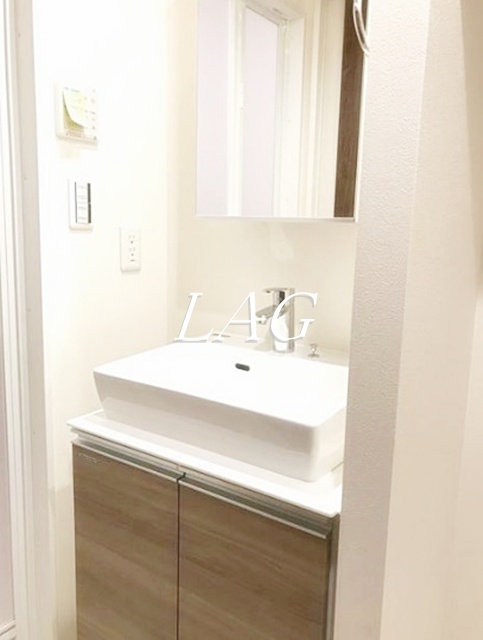洗面設備　洗面台です。