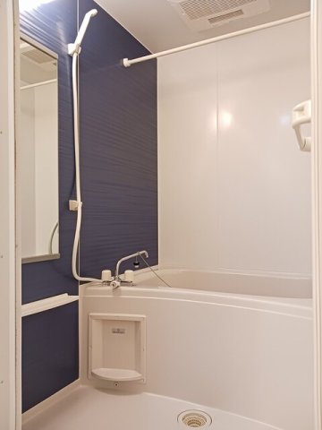 バス・シャワールーム　ゆったり過ごせるお風呂です