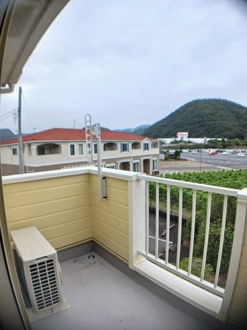 バルコニー　バルコニーがあります