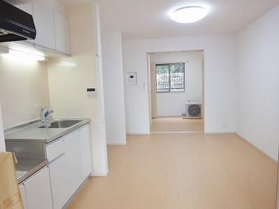 その他部屋・スペース　★生活スペースと寝室を分けれます★