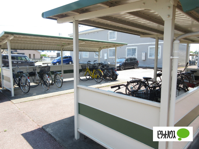 駐車場　駐輪場