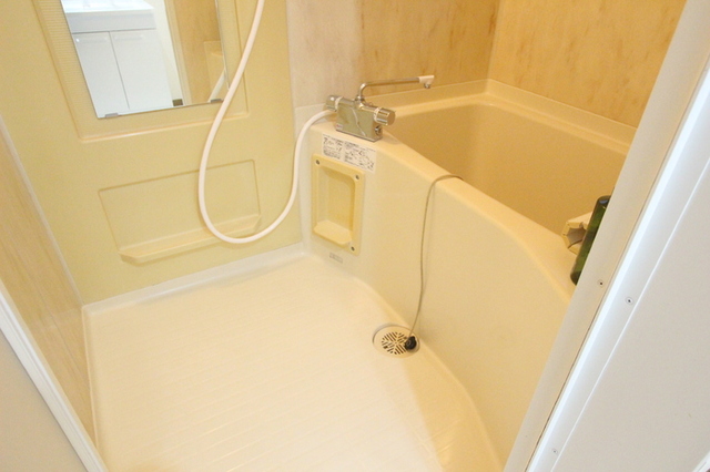 バス・シャワールーム　浴室